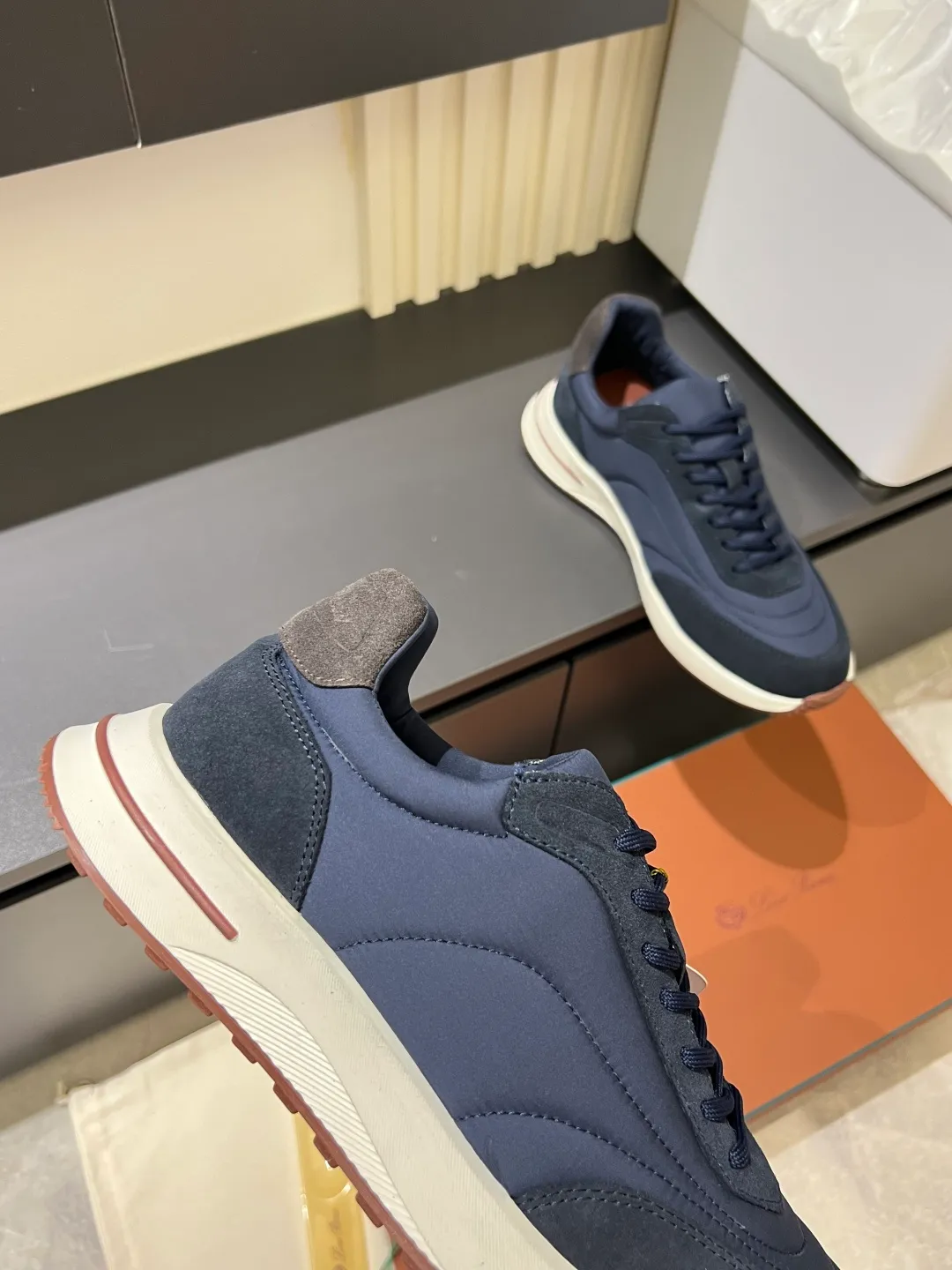 Men's men's shoes 💰p480Loro Men's men's shoes 💰piana niche Loro classic jogging shoes, men's lace-up casual shoes and sneakers, high-quality lightweight and comfortable fabrics, suitable for outdoor leisure, the color scheme is young and energetic, and it looks great with sportswear or casual suits! Size: 38-44 (45 customized)